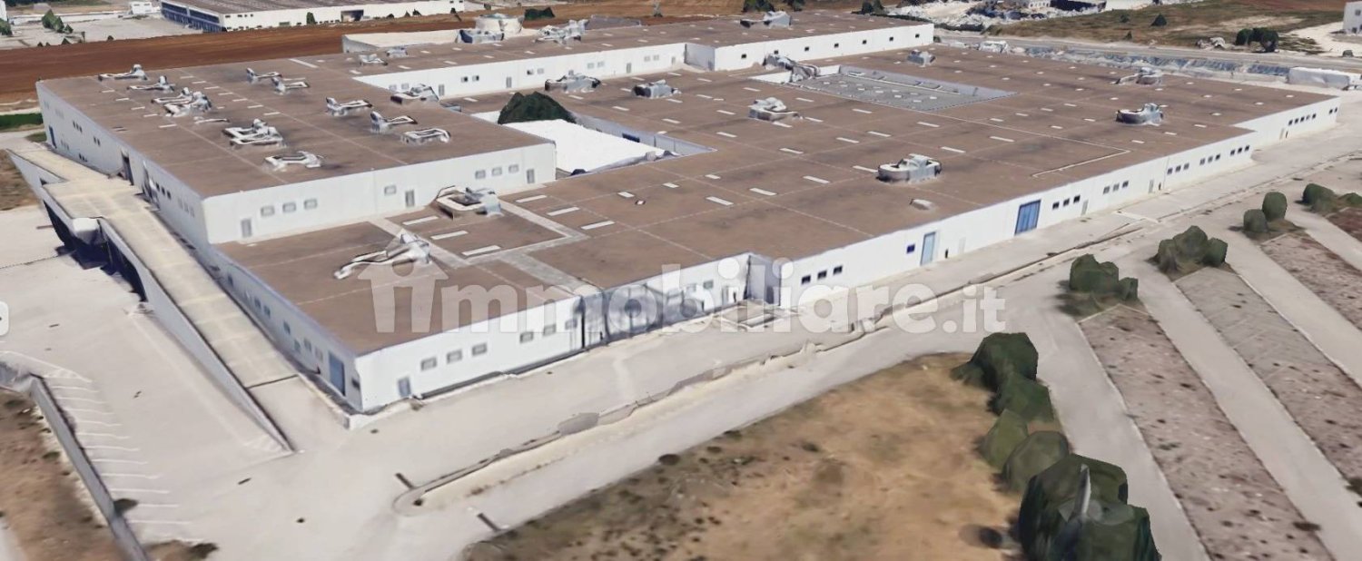 2 rooms Warehouse in Matera, Italy No. 103777