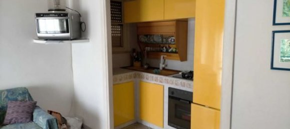 3 rooms Apartment in Latina, Italy No. 101040 3