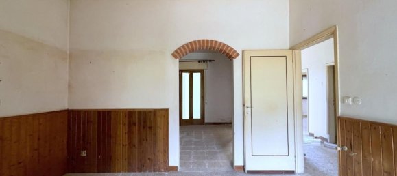 Villa de 4 habitaciónes en Camaiore, Italy No. 70886 10