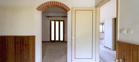Villa de 4 habitaciónes en Camaiore, Italy No. 70886 14