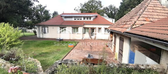 10 bedrooms House in Fismes, France No. 246081 2