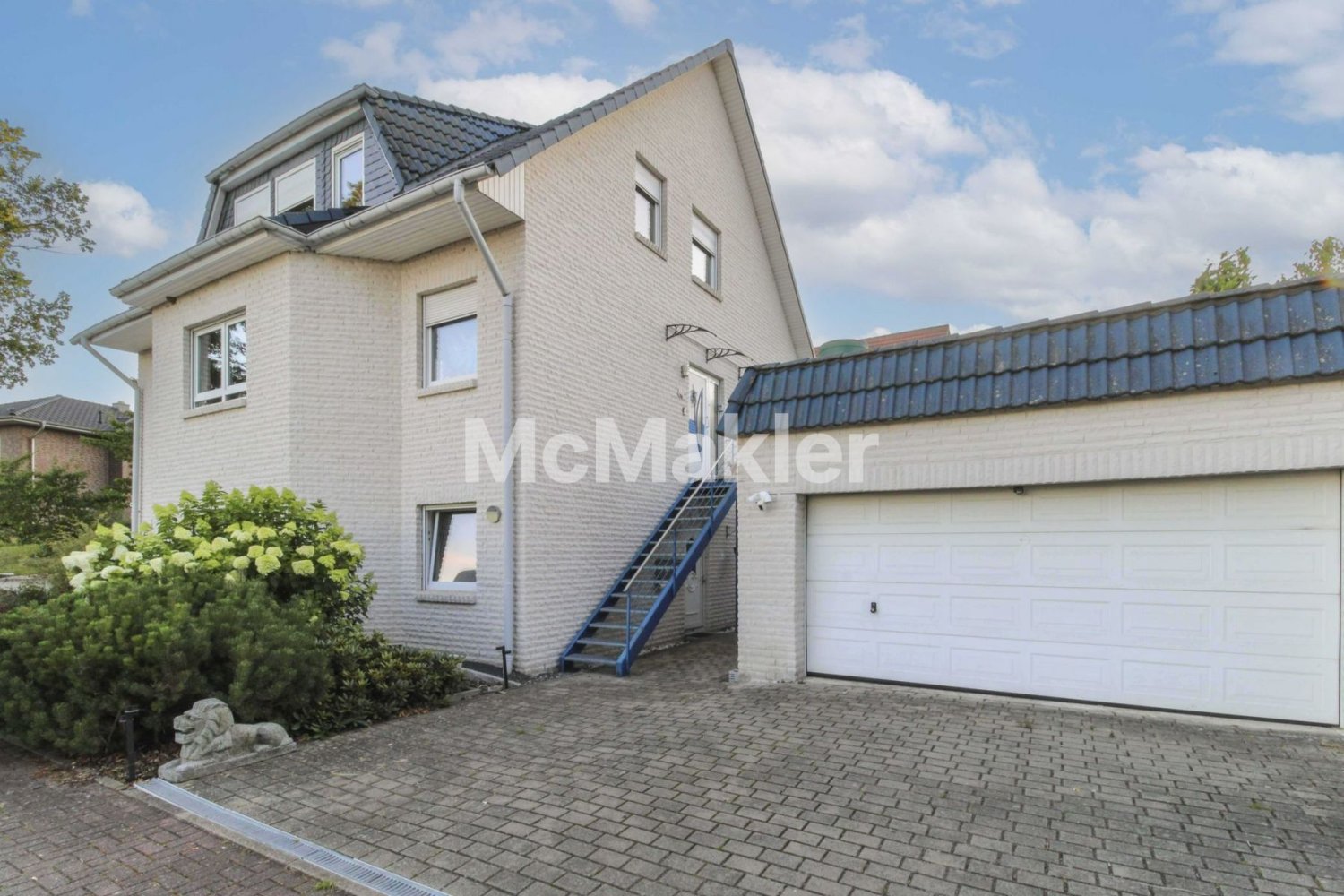 Adosado de 4 dormitorios en Hildesheim, Germany No. 164679