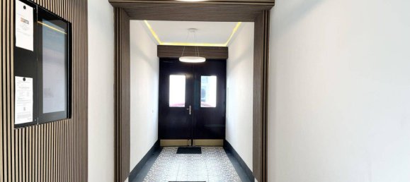 2 rooms Apartment in Hernals, Austria No. 143100 3