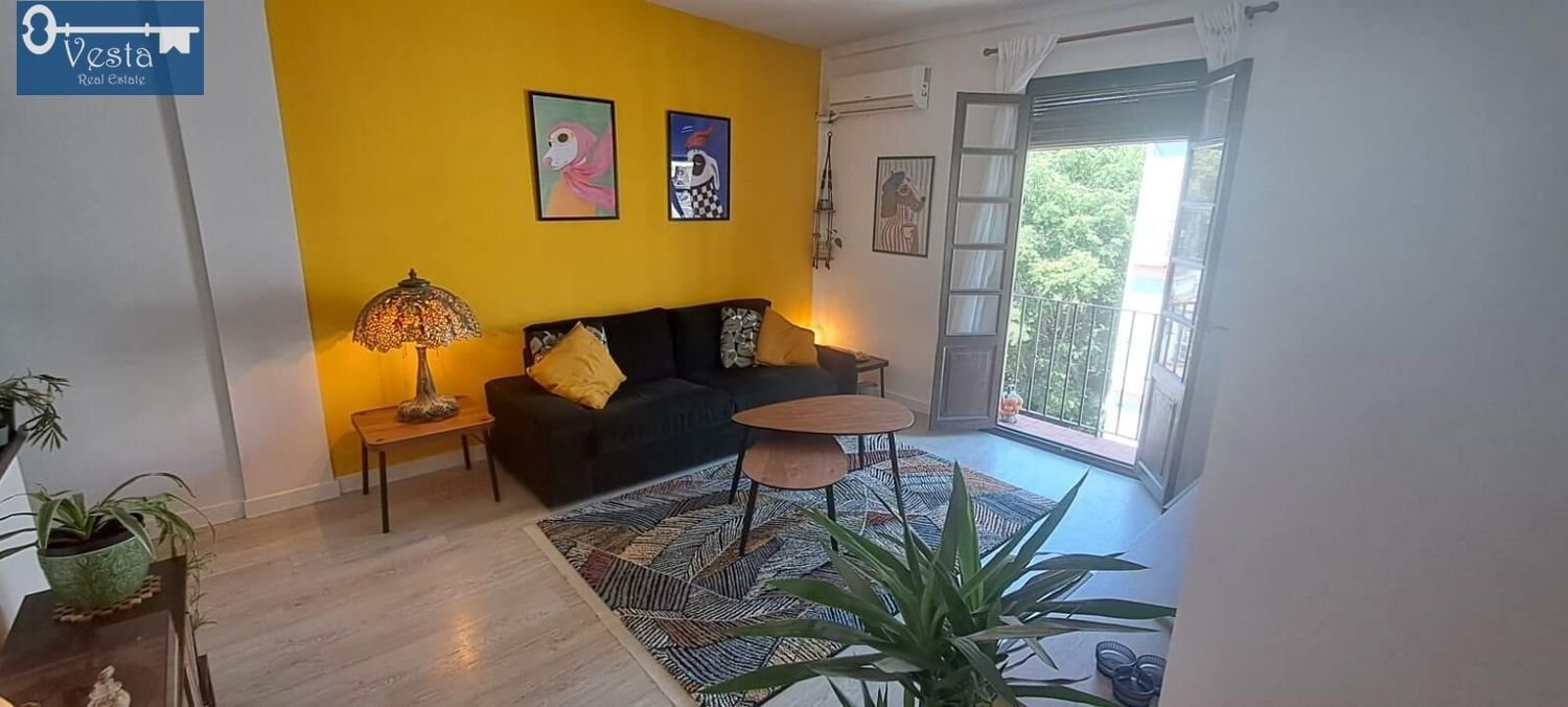 Квартира с 3 спальнями в Херес, Испания № 200087