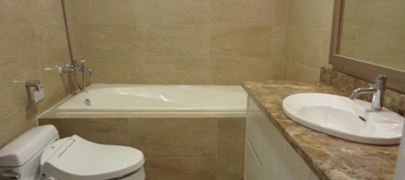 3 bedrooms Apartment in Tay Ho, Vietnam No. 4805 8