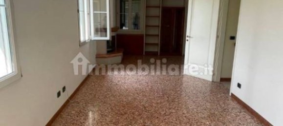 Villa de 2 dormitorios en Venice, Italy No. 178891 2