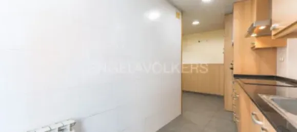 4 bedrooms Apartment in Viladecans, Spain No. 174894 8