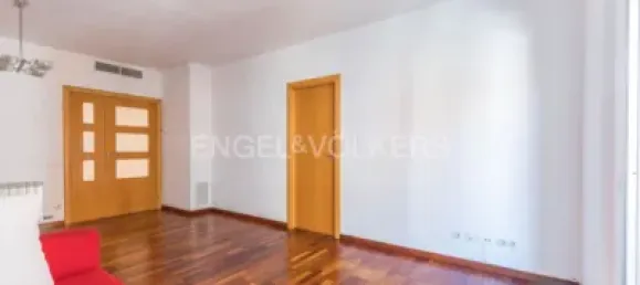 4 bedrooms Apartment in Viladecans, Spain No. 174894 3