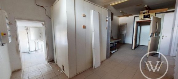 120m² Commercial property in Doubs, France No. 305133 10