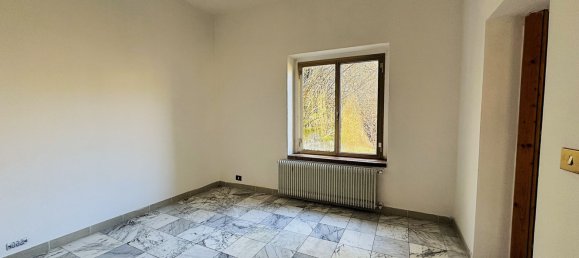 8 rooms Villa in Udine, Italy No. 15809 12