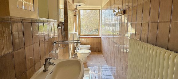 8 rooms Villa in Udine, Italy No. 15809 6