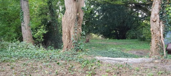  Land in Trucy, France No. 94682 5