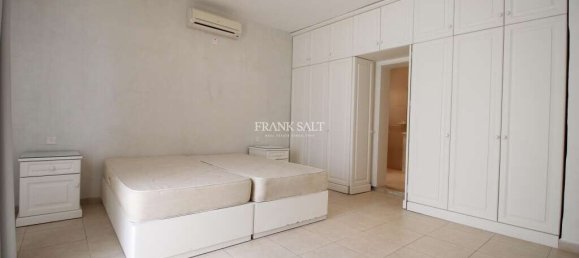 4 bedrooms Bungalow in Saint Paul's Bay, Malta No. 3266 20