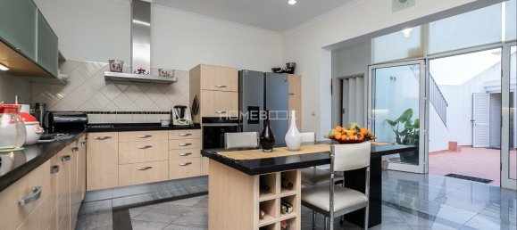 5 bedrooms Building in Tavira, Portugal No. 115219 9