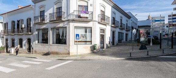 5 bedrooms Building in Tavira, Portugal No. 115219 2