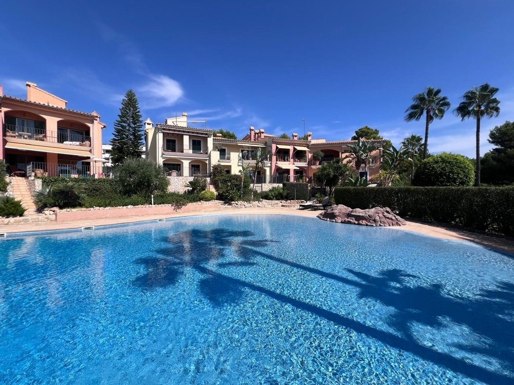 Apartamento T2 em Nova Santa Ponsa, Spain N.º 288896