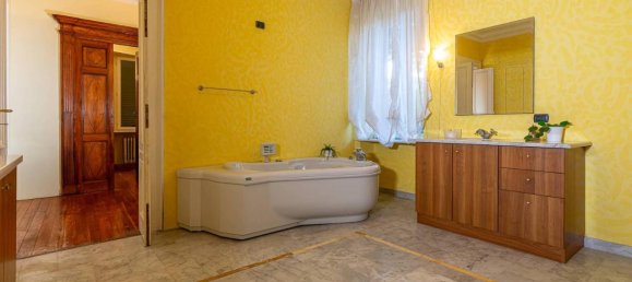 17 rooms Villa in Quagliuzzo, Italy No. 70417 36