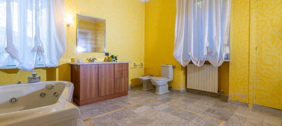 17 rooms Villa in Quagliuzzo, Italy No. 70417 35