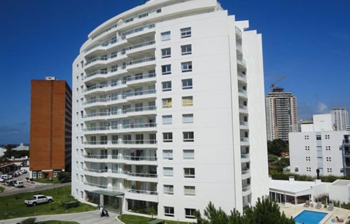 Квартира с 3 спальнями в Мальдонадо, Уругвай № 8212