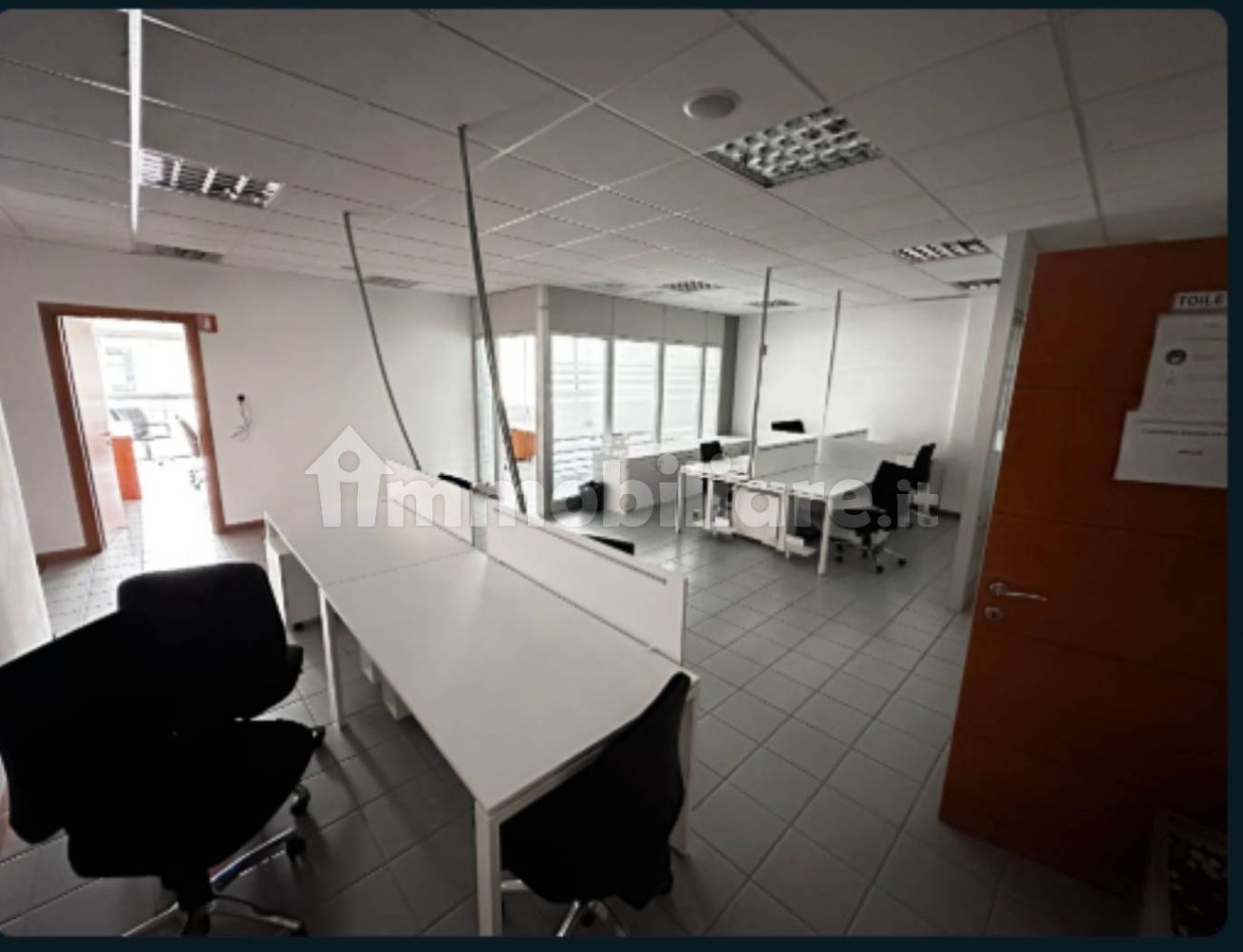 1 room Office in Venice, Italy No. 296536