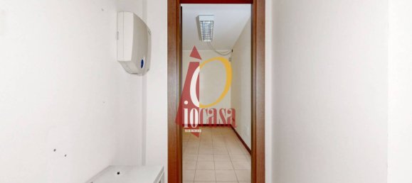 2 rooms Office in San Giuliano Milanese, Italy No. 376631 2