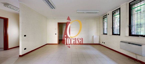 2 rooms Office in San Giuliano Milanese, Italy No. 376631 13