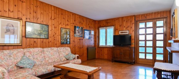 3 rooms Apartment in Selvino, Italy No. 165368 5