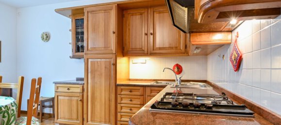 3 rooms Apartment in Selvino, Italy No. 165368 12