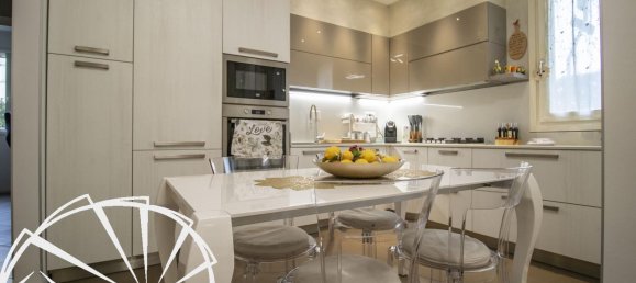 3 rooms Apartment in Agliana, Italy No. 14608 4