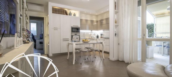 3 rooms Apartment in Agliana, Italy No. 14608 3