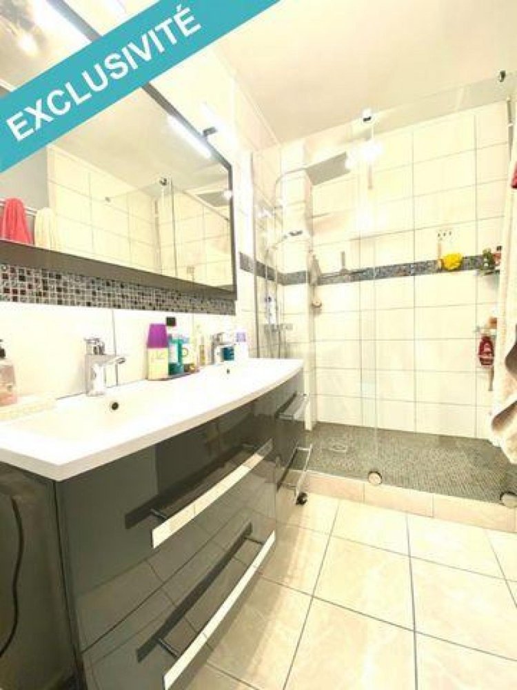 2 bedrooms Apartment in Aubagne, France No. 13614