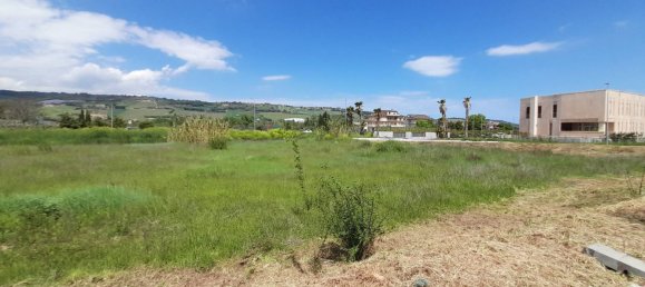 752m² Land in Campofilone, Italy No. 136479 3