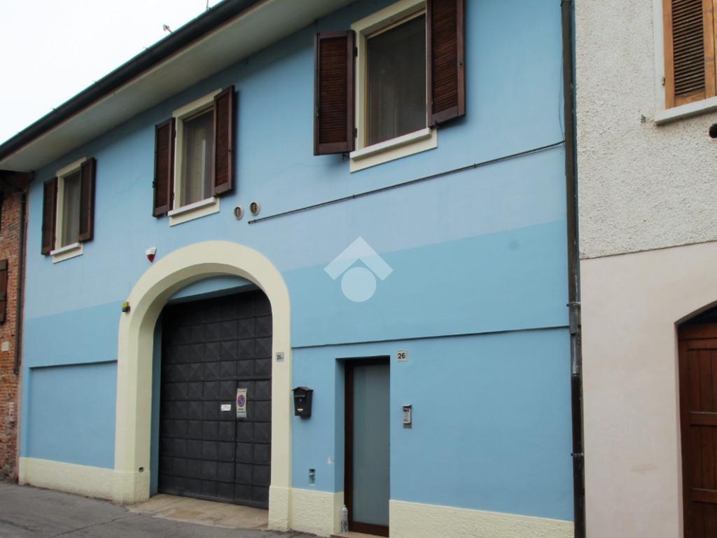 4 bedrooms House in Soncino, Italy No. 175972