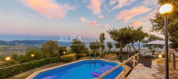 5 bedrooms Villa in Monsummano Terme, Italy No. 735 4