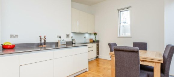 Офис с 2 спальнями в Брентфорд, Великобритания № 12344 6