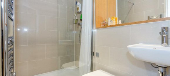 Офис с 2 спальнями в Брентфорд, Великобритания № 12344 10