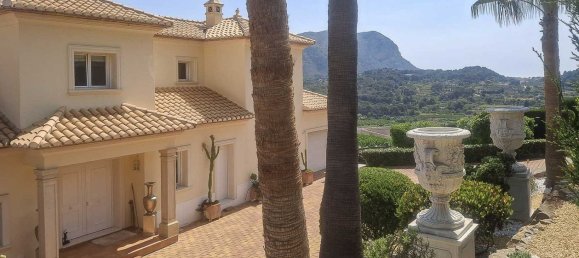 6 bedrooms House in Pedreguer, Spain No. 154671 9