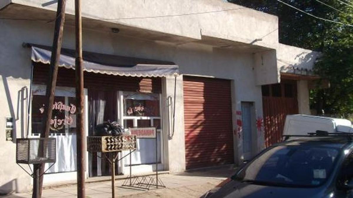 Gewerbliche Immobilie in Tres de Febrero, Argentina, Nr. 28972