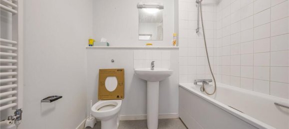 1 bedroom Apartment in Roehampton, United Kingdom No. 7316 5