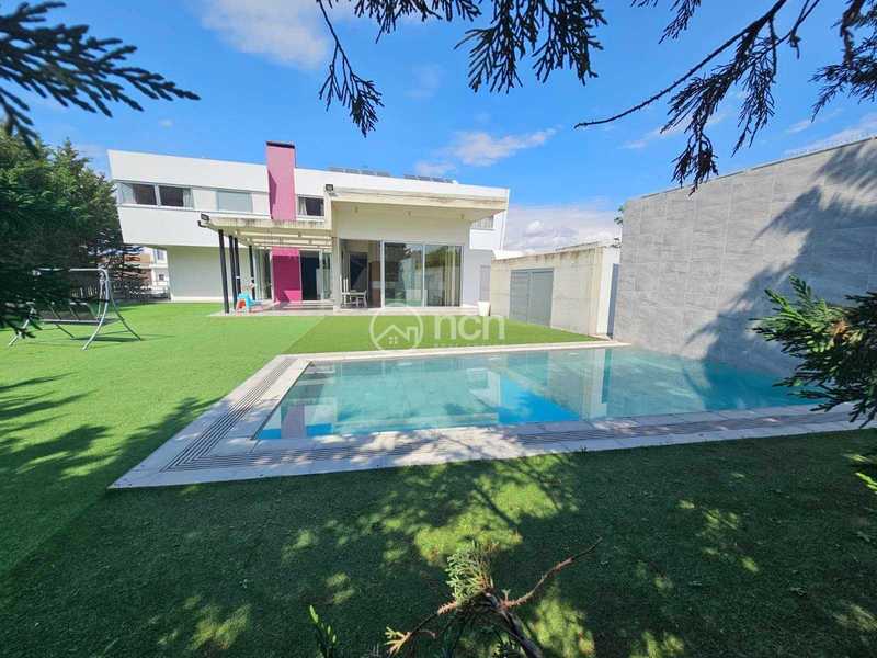 Casa de 4 dormitorios en Dali, Cyprus No. 11600