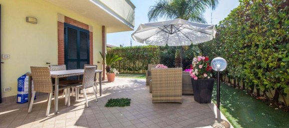 4 rooms Villa in Sabaudia, Italy No. 24427 2