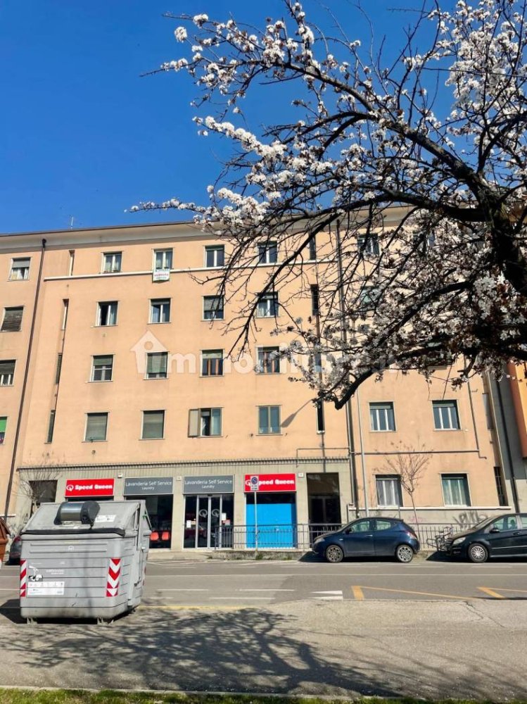 Apartamento T2 em Brescia, Italy N.º 236774