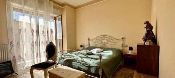 Apartamento T4 em Santo Stefano al Mare, Italy N.º 374770 19