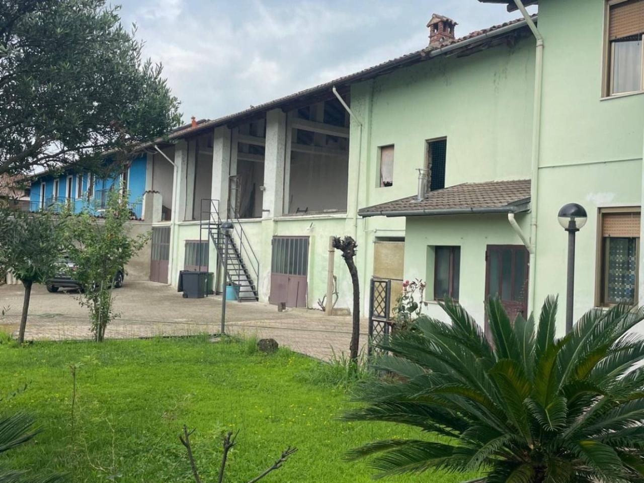 Casa de 6 habitaciónes en Gambolò, Italy No. 66421