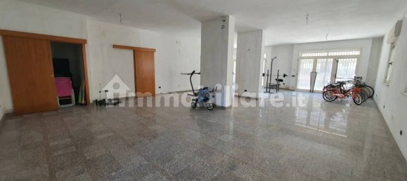 Edificio de 5 habitaciónes en Alba Adriatica, Italy No. 174147 11