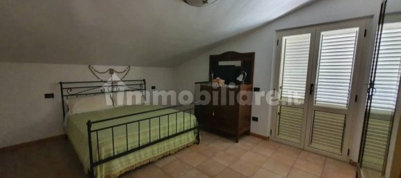 Edificio de 5 habitaciónes en Alba Adriatica, Italy No. 174147 32