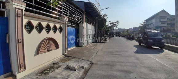 290m² House in Tambora, Indonesia No. 1775 3