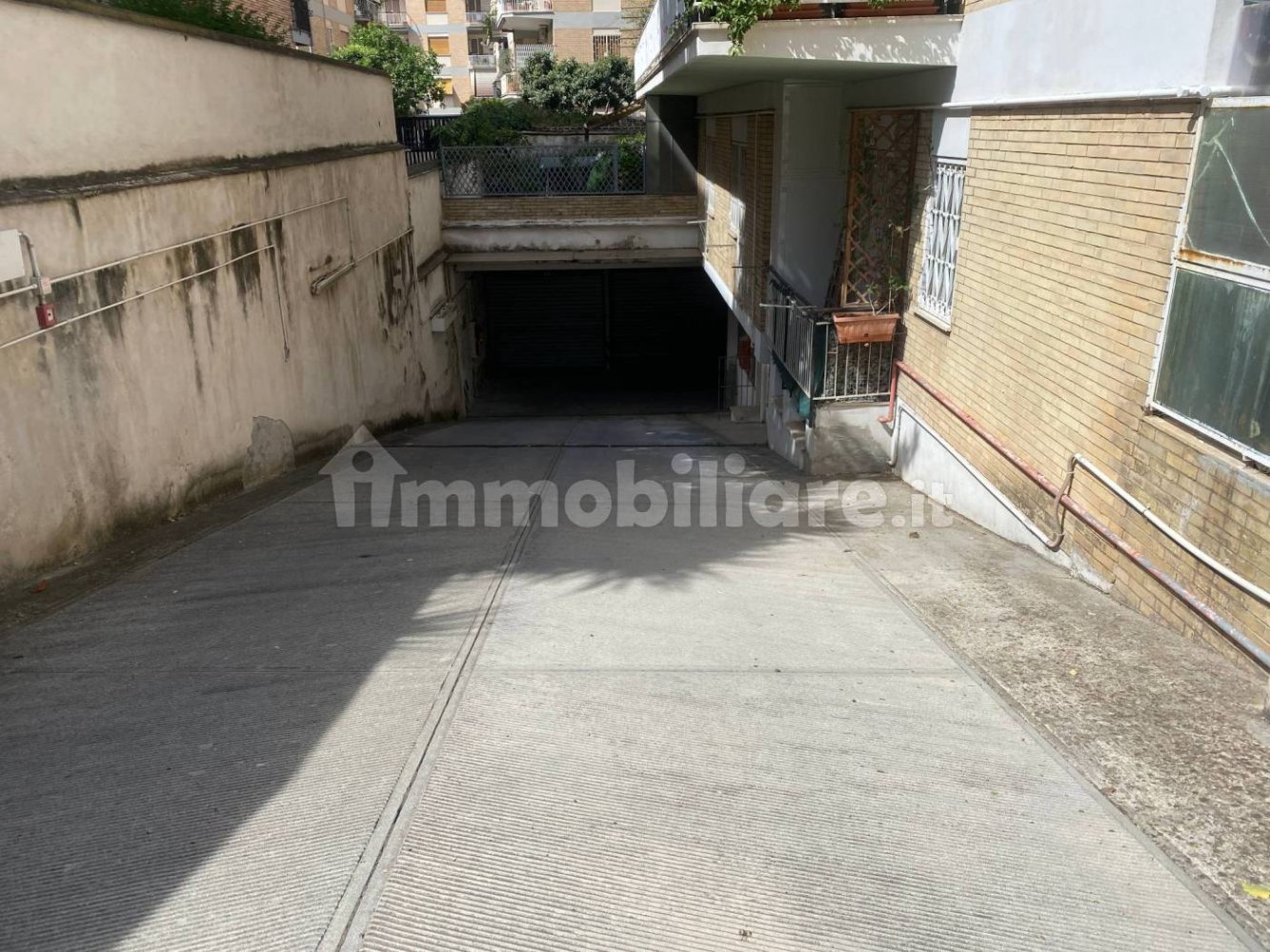 22m² Garage in Rome, Italy No. 336822