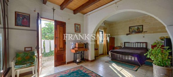 4 bedrooms Farm in Zurrieq, Malta No. 2233 15