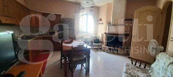 6 bedrooms Villa in Vairano Patenora, Italy No. 313941 10